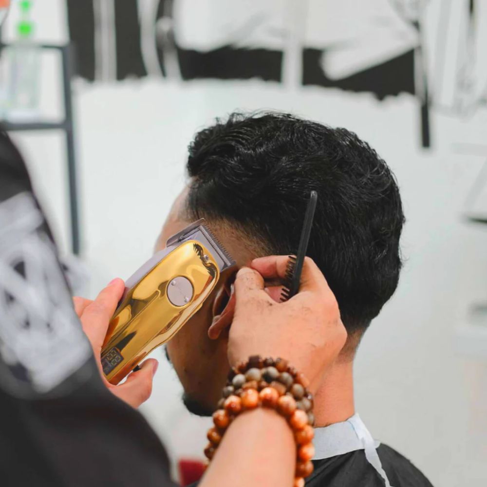 Cordless Gold Hair Clippers Set for Men - Professional Styling Tools