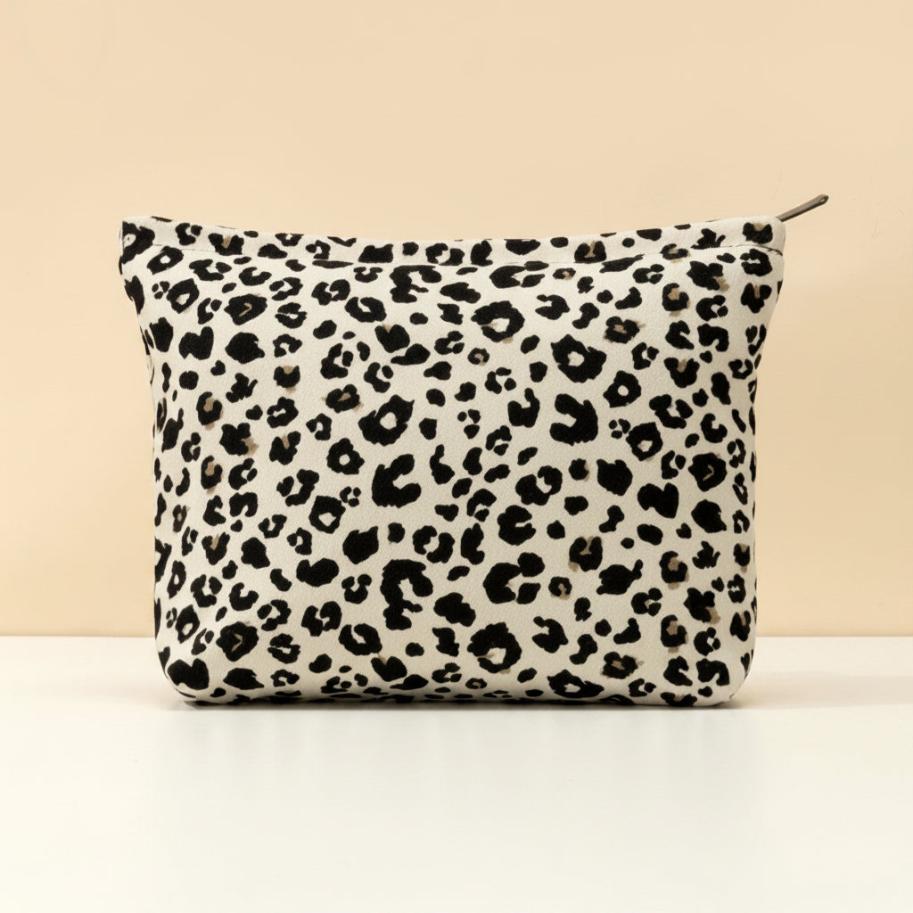 Chic Travel Makeup Organizer in Stylish Print
