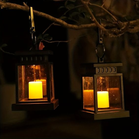 Taavita | Retro & Elegant Solar Garden Light for Haven