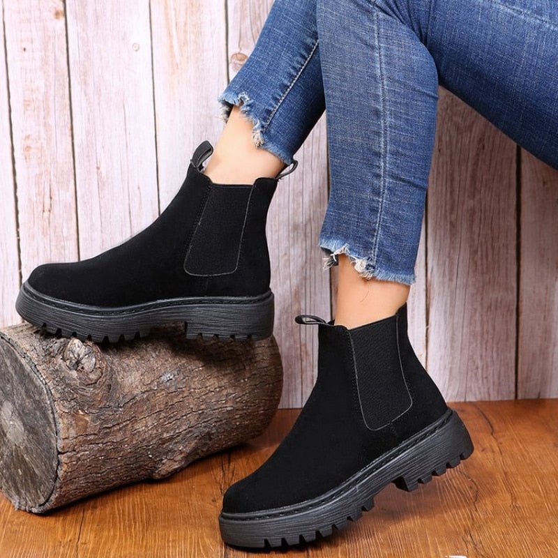 Women’s Ankle Boots | Fluffy Soft Lining & Supportive Sole | Chelsea Style with Lug Sole | Durable Everyday Wear