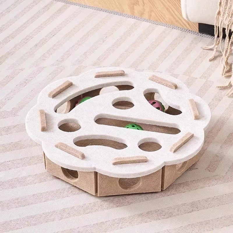Interactive Puzzle Box Toy for Cats Made of Felt