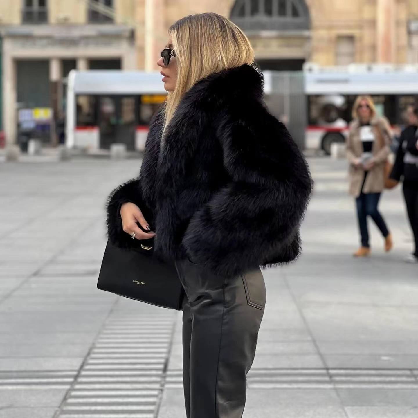 Women’s Faux Fur Jacket | Classic Silhouette & Soft Faux Fur | Versatile Warmth for Casual and Festive Wear