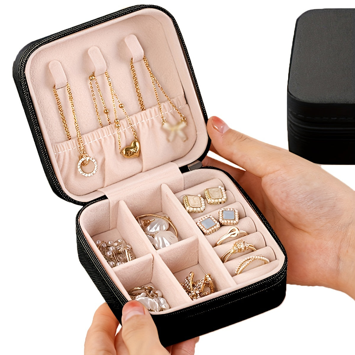 Compact Jewelry Travel Case with Secure Zipper for Easy Storage