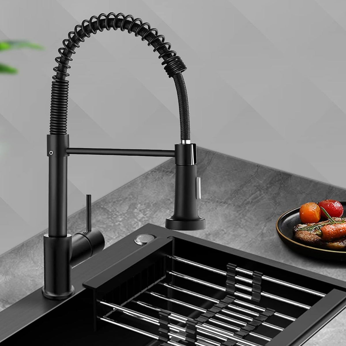 Pull-Down Sprayer Kitchen Faucet with Single Hole Design
