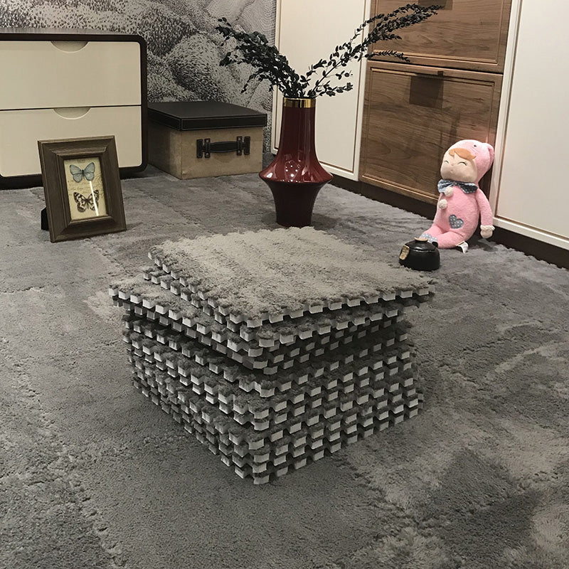 Fade Resistant Carpet Tile Solid Color Interlocking Carpet Floor Tile Coffee Clearhalo 'Carpet Tiles & Carpet Squares' 'carpet_tiles_carpet_squares' 'Flooring 'Home Improvement' 'home_improvement' 'home_improvement_carpet_tiles_carpet_squares' Walls and Ceiling' 6744438