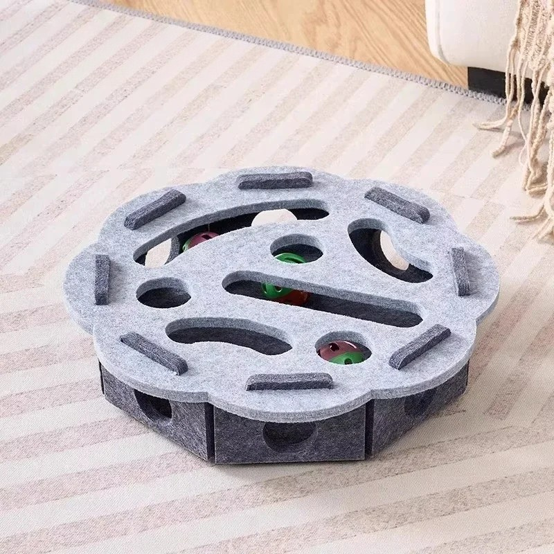 Interactive Puzzle Box Toy for Cats Made of Felt
