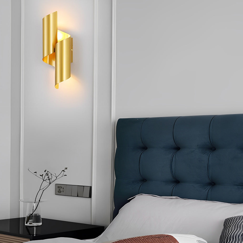 2pcs Modern Symmetrical Creative Up and Down Lighting Wall Light Fixture