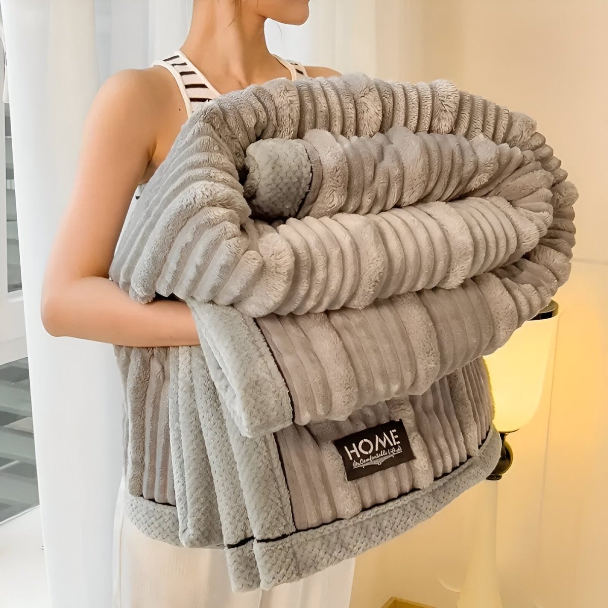 Fleece Blanket | Lightweight | Cozy Comfort All Seasons | Polyester
