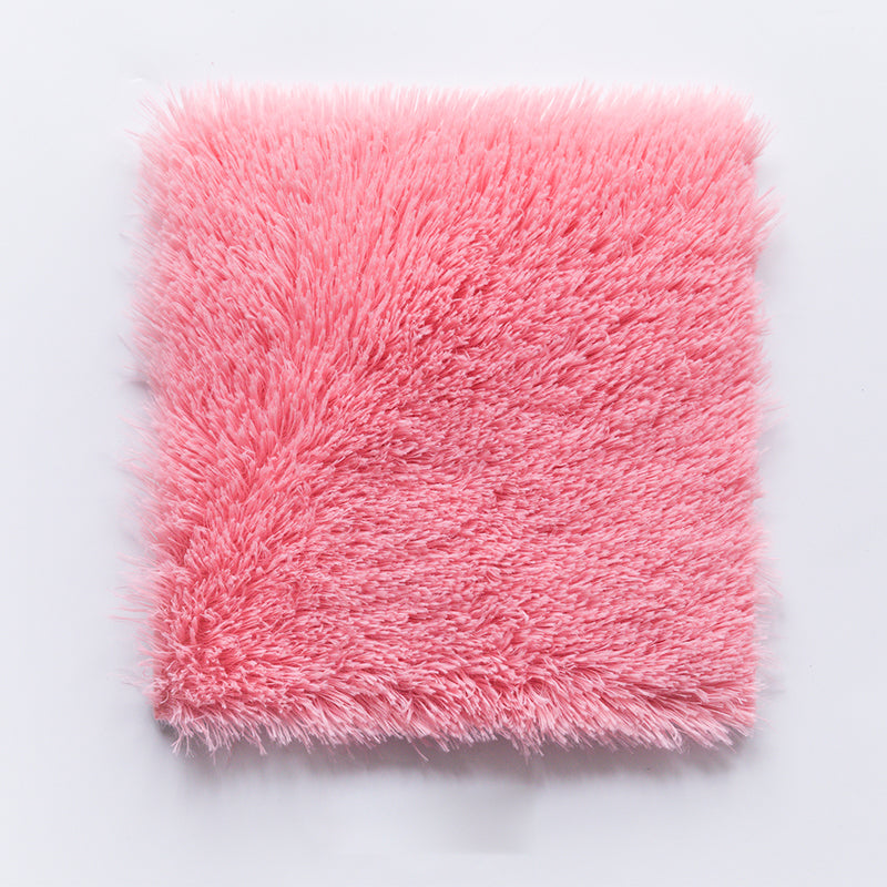 Basic Carpet Tiles Solid Color Shag Square Bedroom Carpet Tiles Pinkish Red Clearhalo 'Carpet Tiles & Carpet Squares' 'carpet_tiles_carpet_squares' 'Flooring 'Home Improvement' 'home_improvement' 'home_improvement_carpet_tiles_carpet_squares' Walls and Ceiling' 7127385