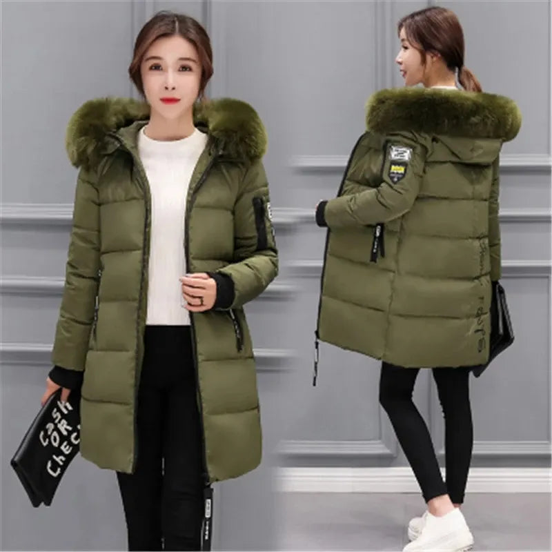 Women’s Quilted Down Jacket | Large Fur Collar & Hood | High-Quality Durable Material | Figure-Hugging Fit