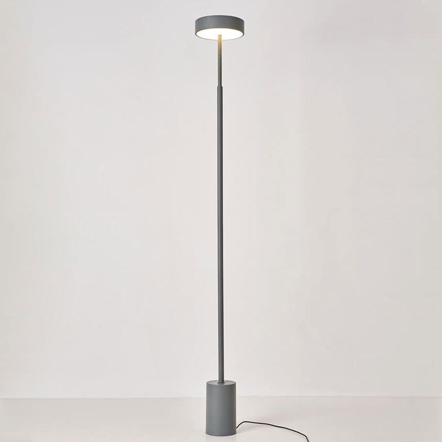Taavita Minimalist LED Floor Lamp