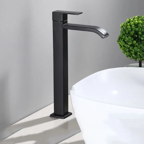 Tuckhub — Single-Handle Matte Black Bathroom Faucet with Durable Build