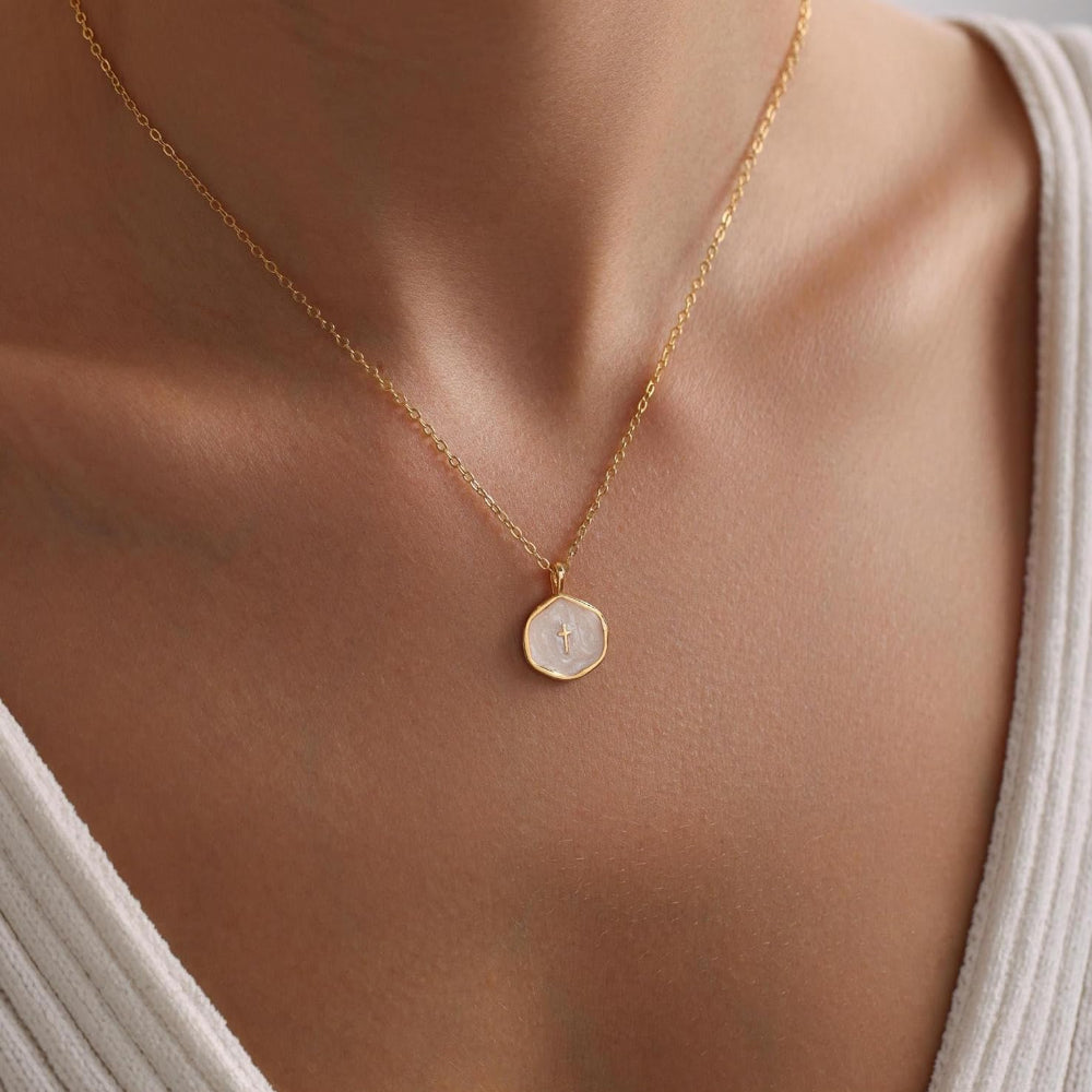 Elegant Gold Disc Cross Necklace for Every Occasion