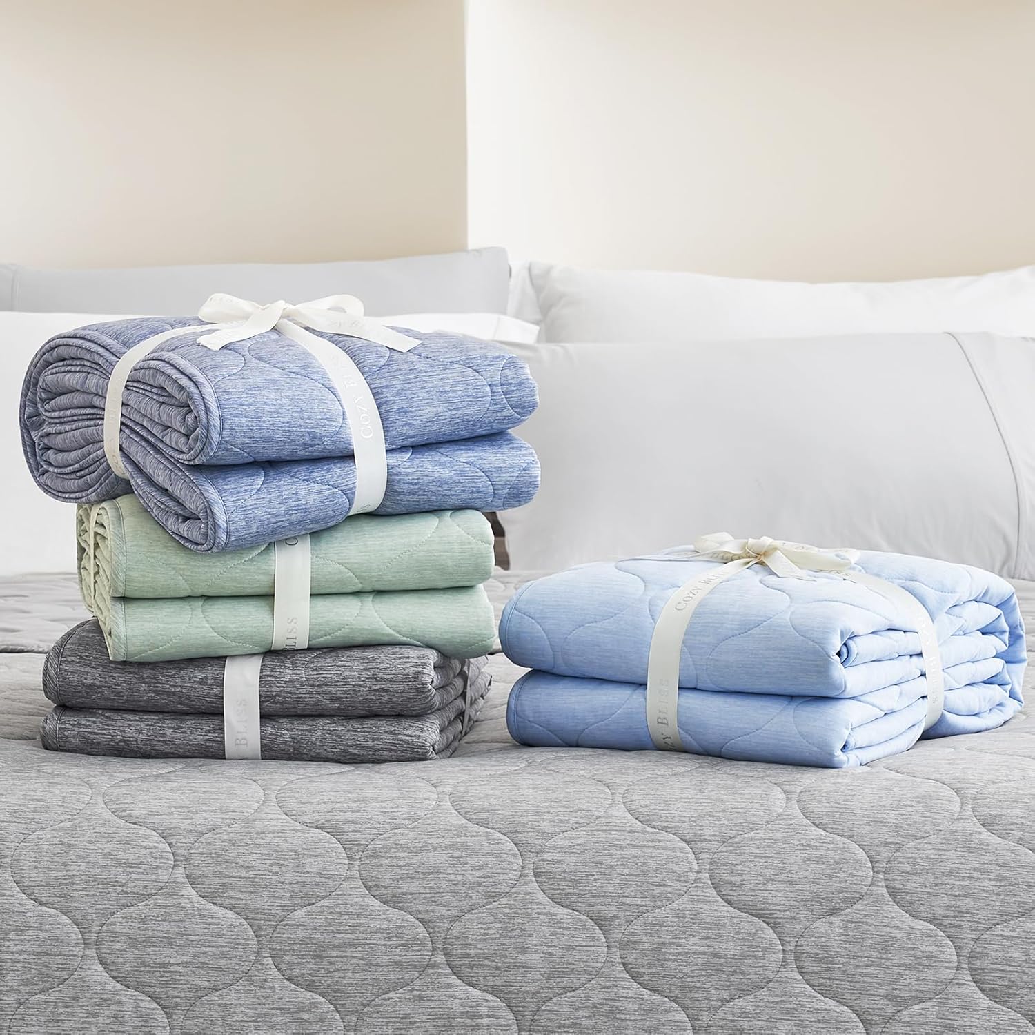 Cooling Dual-Sided Blanket for Hot Sleepers - Soft Lightweight Throw