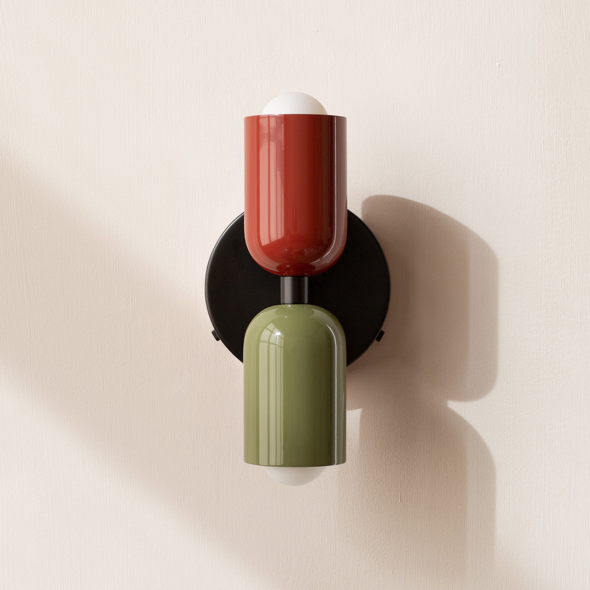 Vibrant Delight Wall Lamp for Chic Bedroom Styling