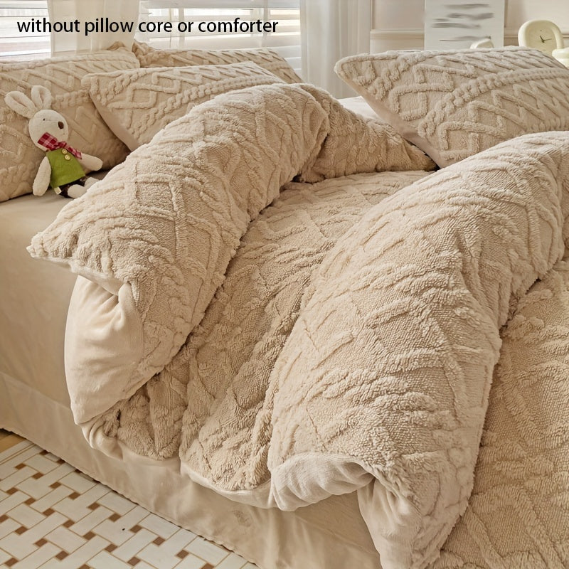 Plush Bedding Set | Zip Closure | All-Season Comfort | Polyester