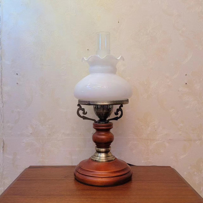 Heritage Glow Solid Wood Table Lamp with Classic Finish