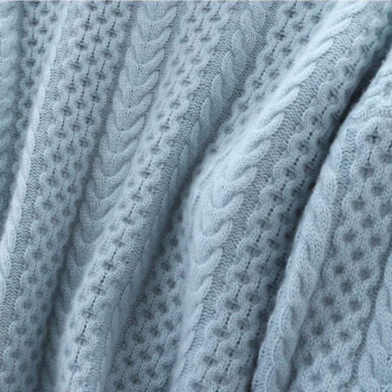 Turtleneck Sweater Women’s | Plaid Pattern & Soft Fabric | Comfortable Fit | Winter Essential