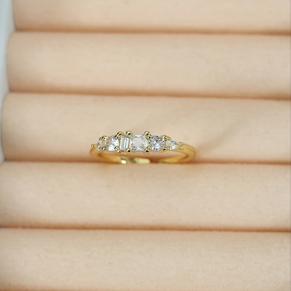 Stackable Elegance: Gold Ring Set with Dazzling Stones