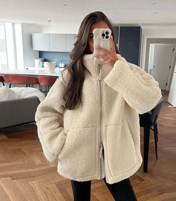 Women’s Oversized Wool Jacket | Fleece Warmth & Stand-Up Collar | Zipper Closure | Comfortable Fit for Winter