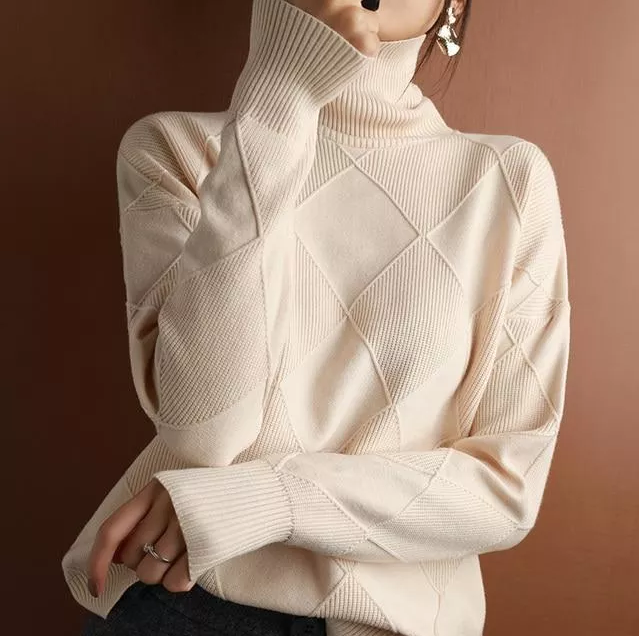 Women’s Oversized Knit Turtleneck Sweater | Loose Cashmere & Wool Blend | Hand-Cut Craftsmanship | Comfortable Fit