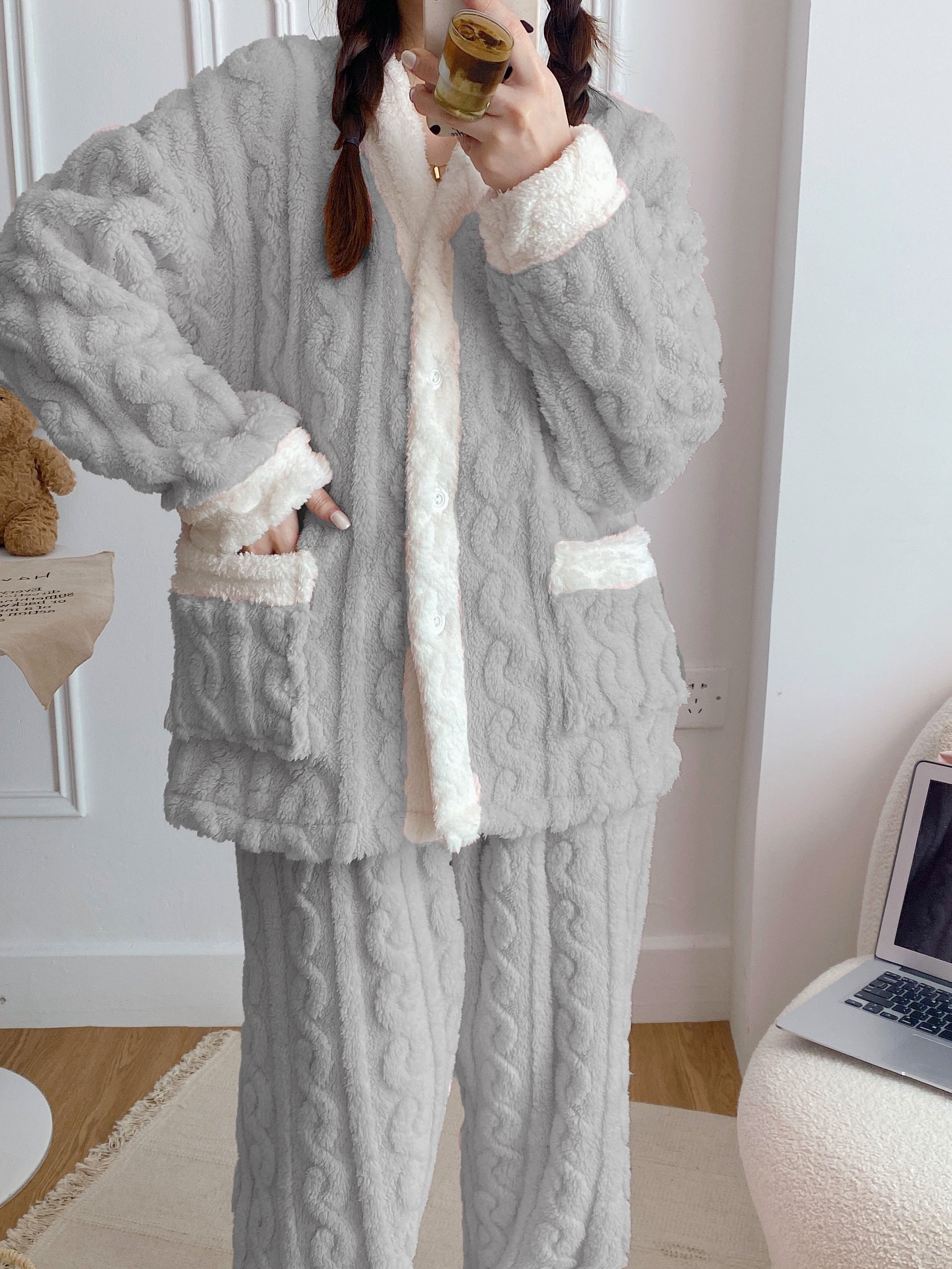 Women's Fleece Pajama Set | Long Sleeve | Winter Warmth | Polyester