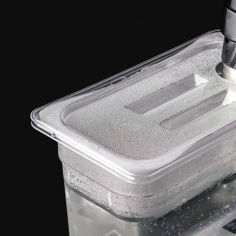Vacuum Cooking Container for Sous Vide Preparation