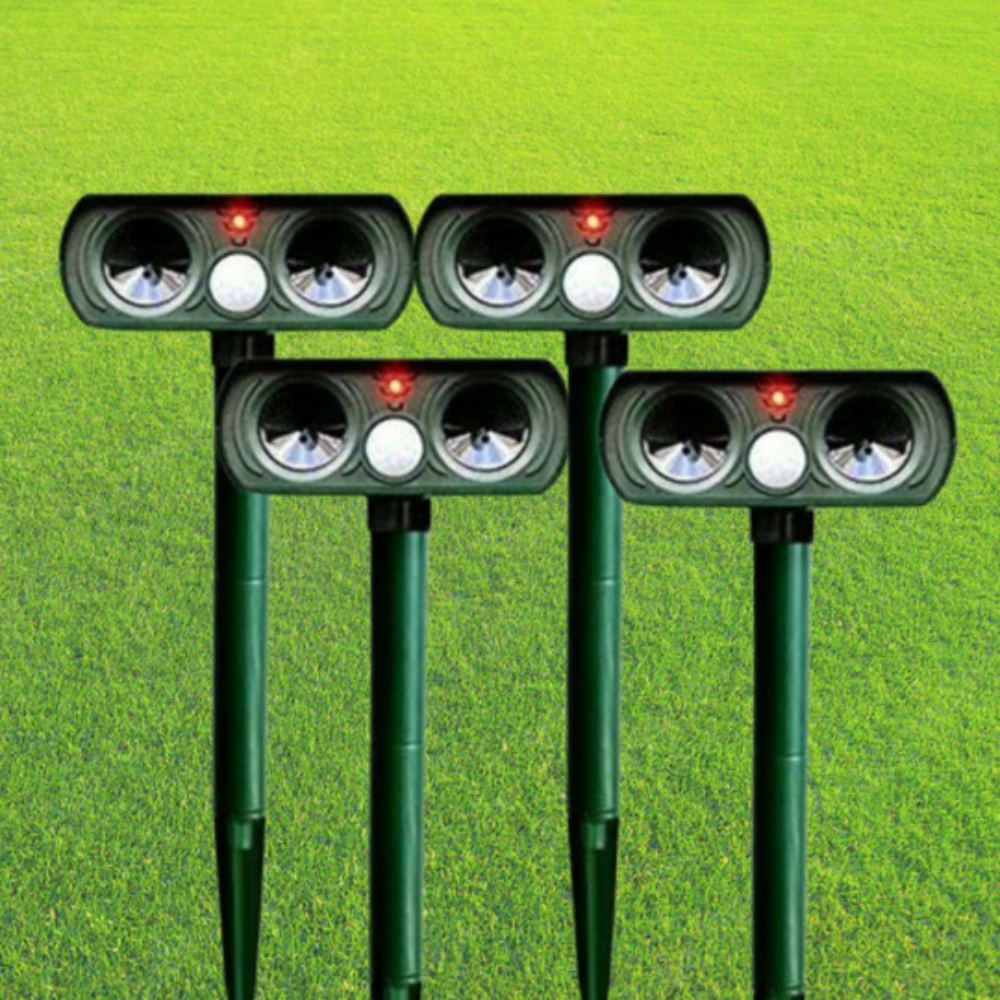 Outdoor Pest Repellent Device with Solar Power and Infrared Sensor
