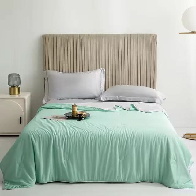 Temperature-Controlled Cooling Blanket for Beds – Breathable for Hot Sleepers