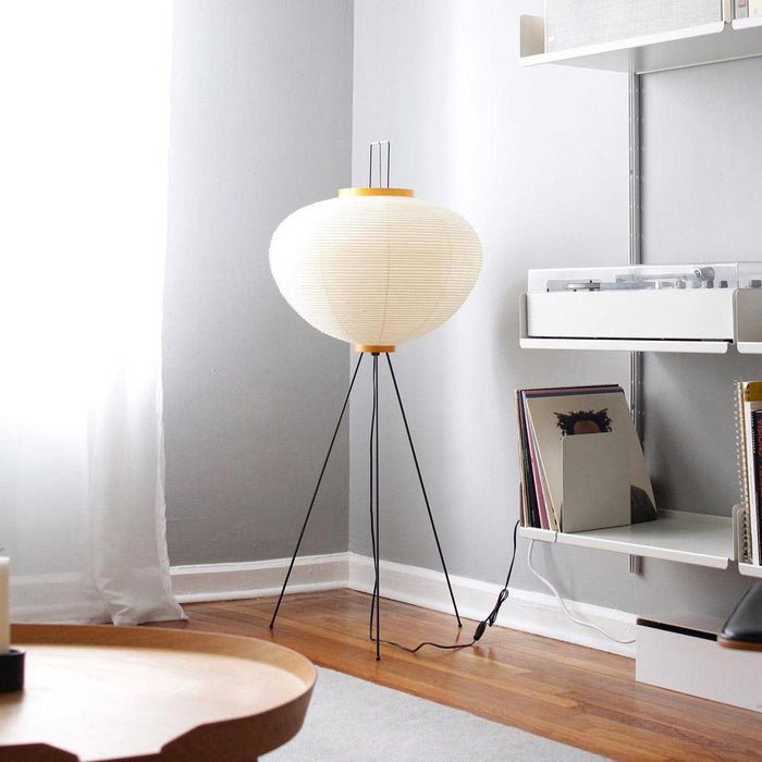 Taavita Floor Lamp - Elegant Minimalist Lighting for a Calming Atmosphere