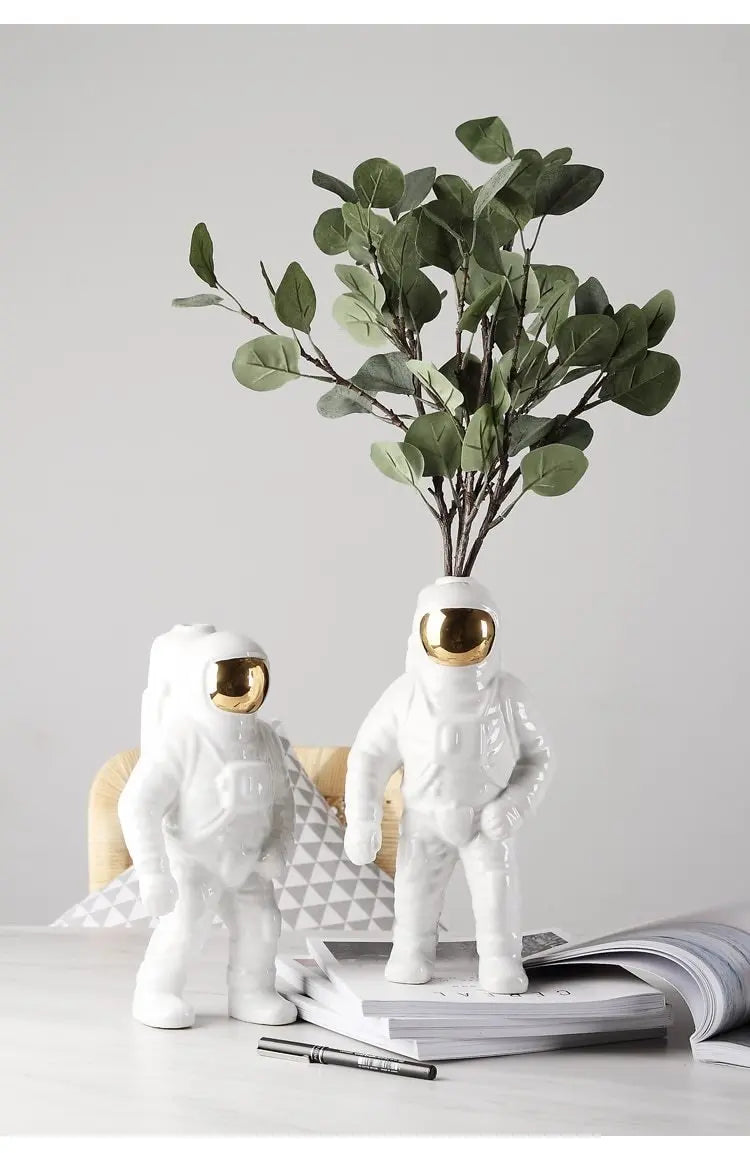Galactic Bloom Holder – Dual-Function Decorative Accent