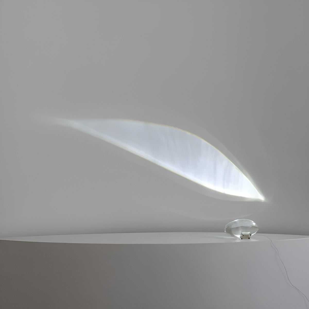Warm Mood Lighting Oval Lamp for Tables