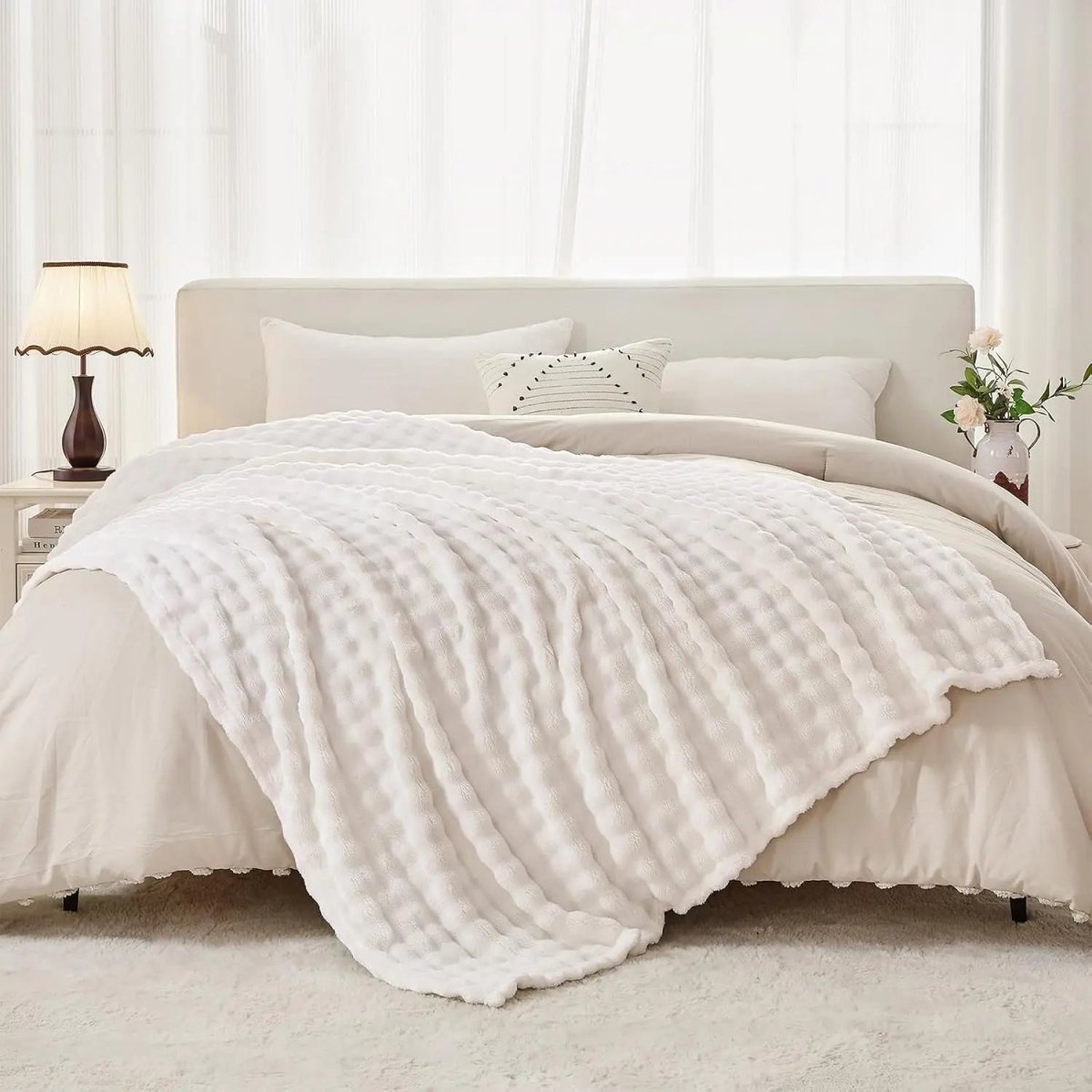 SereneNest 3D Comfort Blanket for Every Season