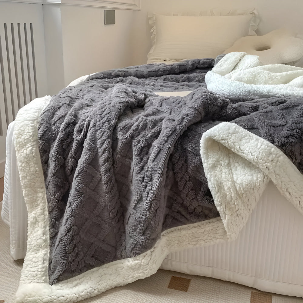 Textured Layered Throw Blanket for Cozy Comfort