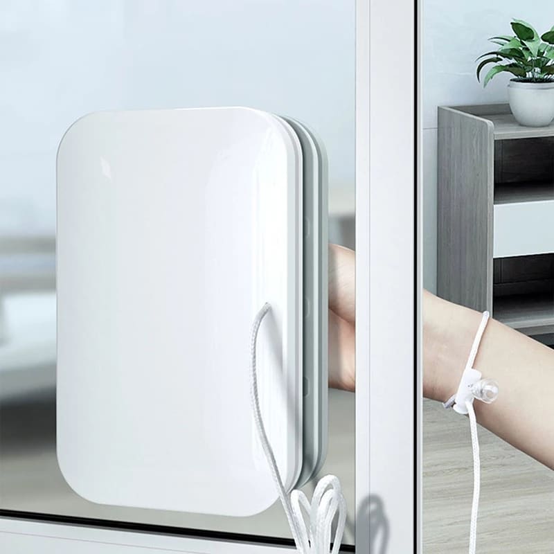 Smart Dual-Sided Magnetic Glass Cleaner for Effortless Shine