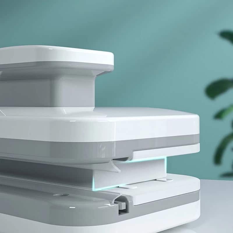 Smart Dual-Sided Magnetic Glass Cleaner for Effortless Shine