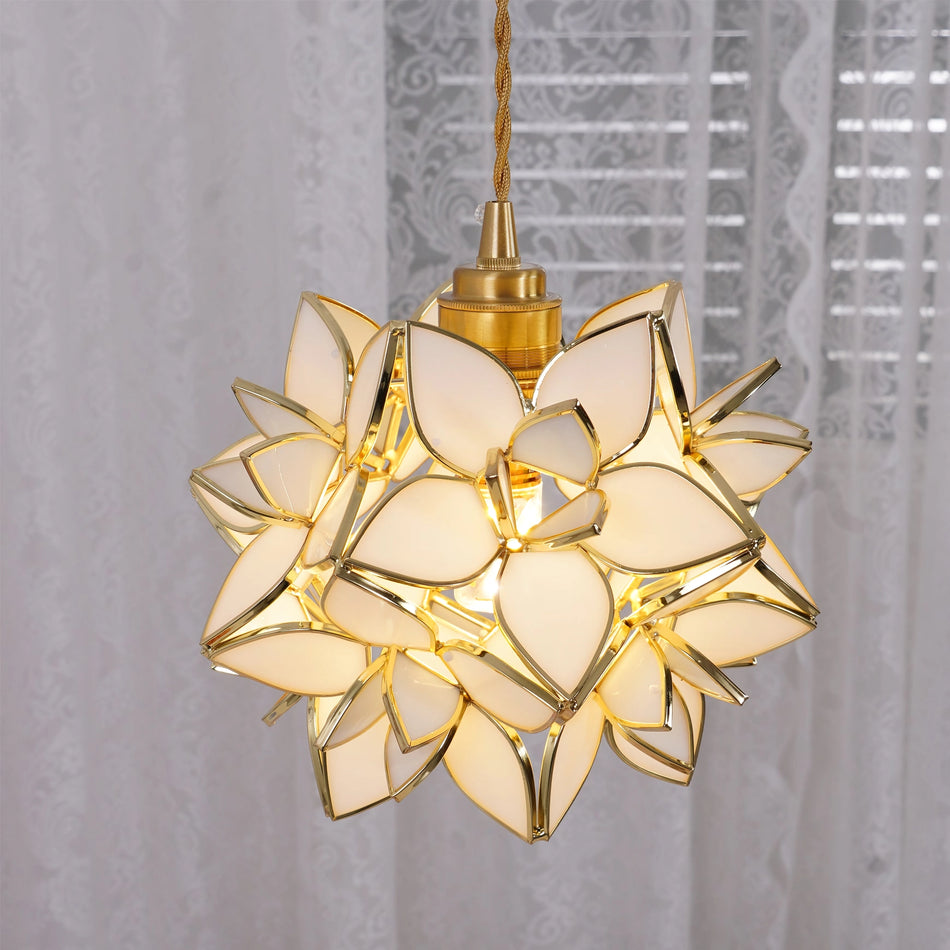 Luminous Seashell Pendant Light - Handcrafted Glow Fixture