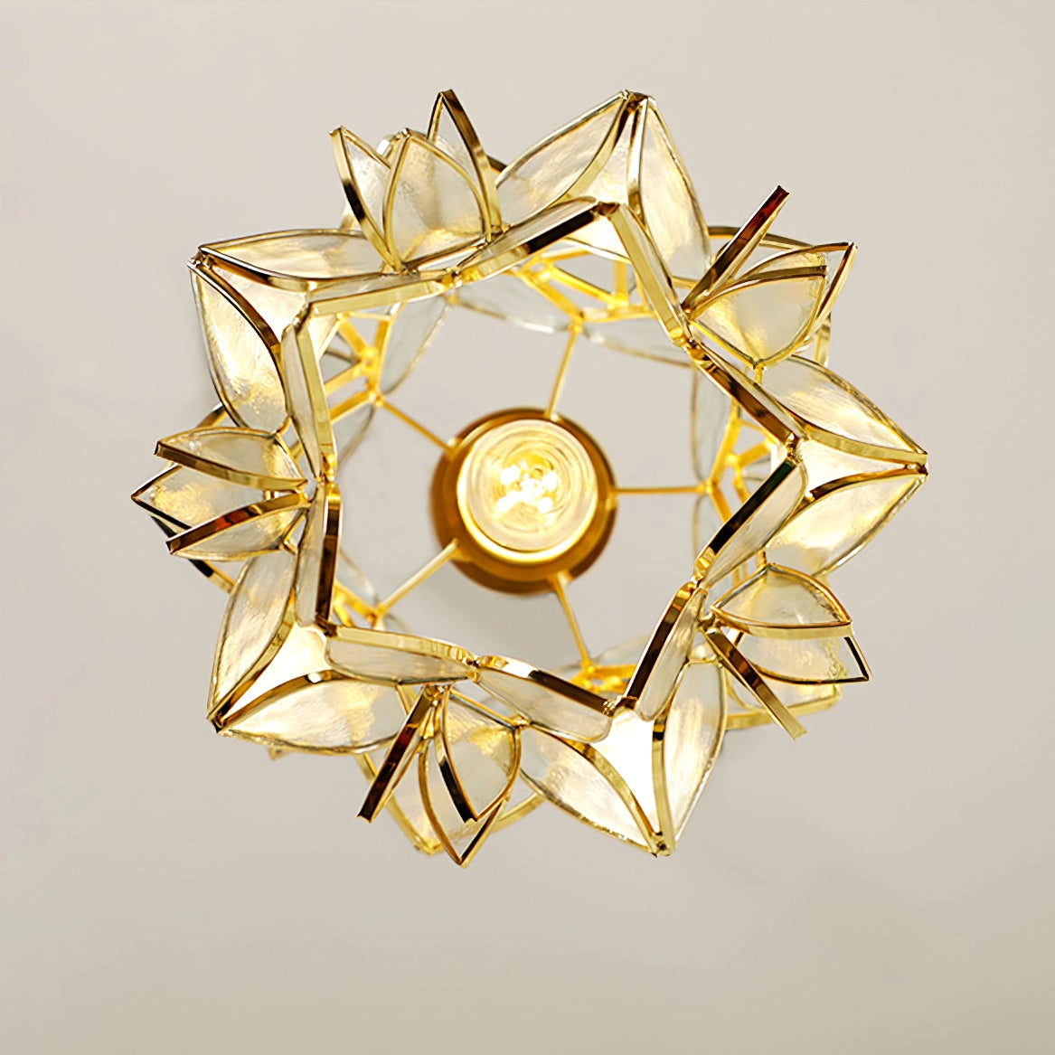 Luminous Seashell Pendant Light - Handcrafted Glow Fixture