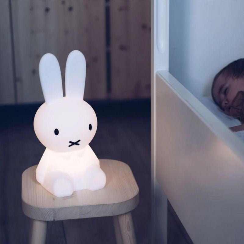 Cozy Glow Table Lamp for Kids – LED Lighting for Dreamy Spaces