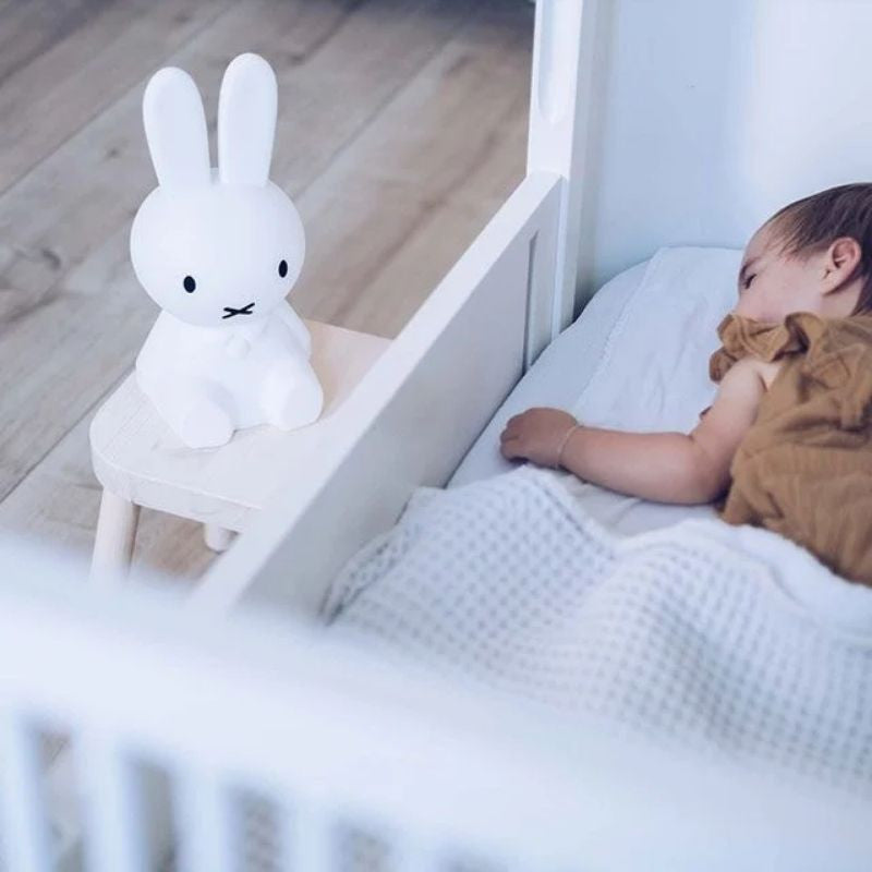 Cozy Glow Table Lamp for Kids – LED Lighting for Dreamy Spaces