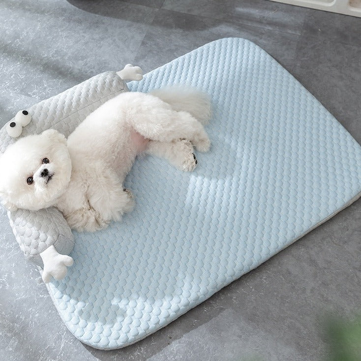 Dog Cooling Mat with Soft Silk Fabric for Comfort on Warm Days