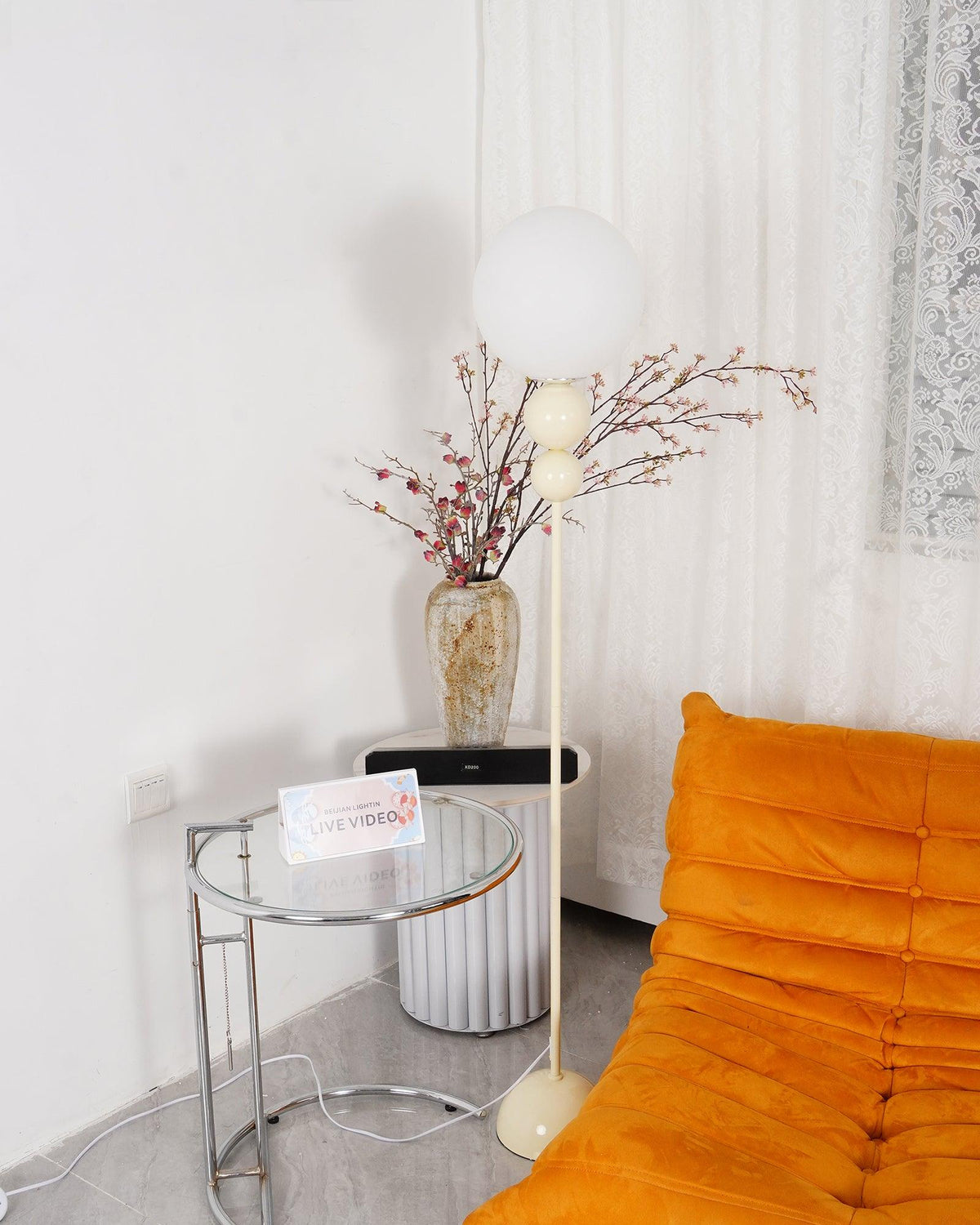 Sophisticated Stand Lamp – Sleek Metal & Glass Design