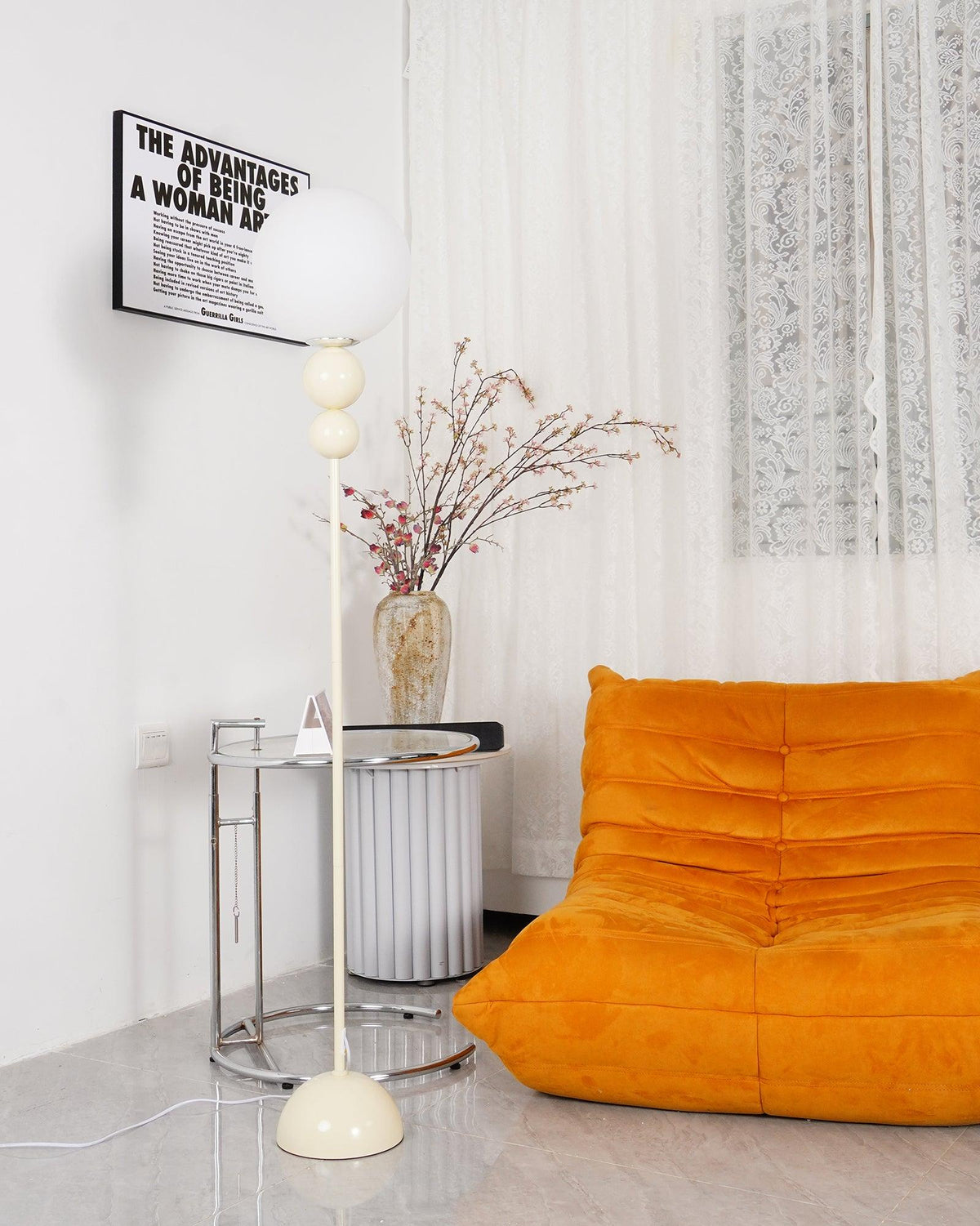 Sophisticated Stand Lamp – Sleek Metal & Glass Design
