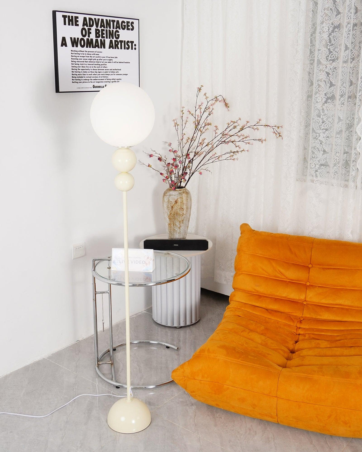 Sophisticated Stand Lamp – Sleek Metal & Glass Design