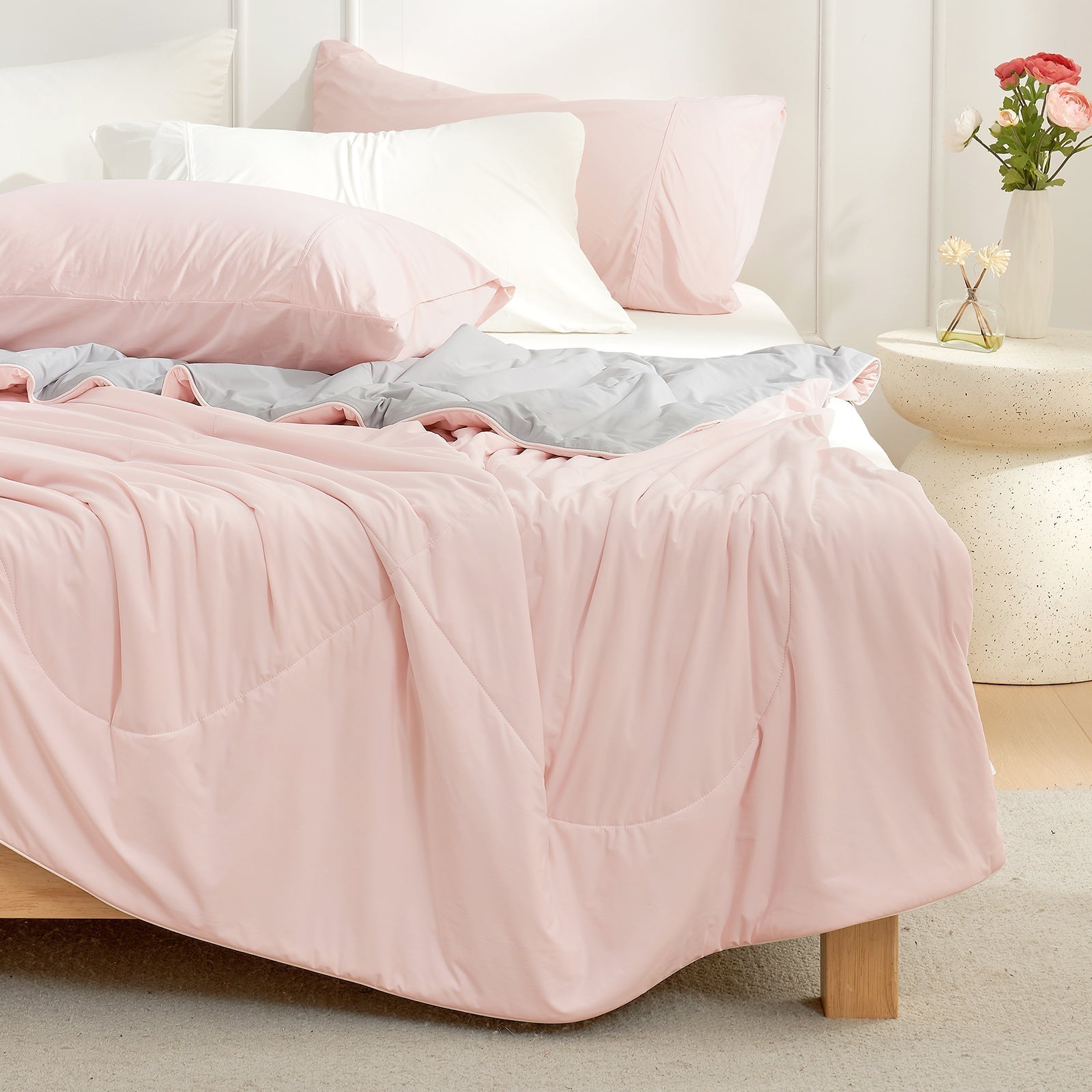 Cooling Comforter for Summer with Japanese Fabric - Soft and Cozy
