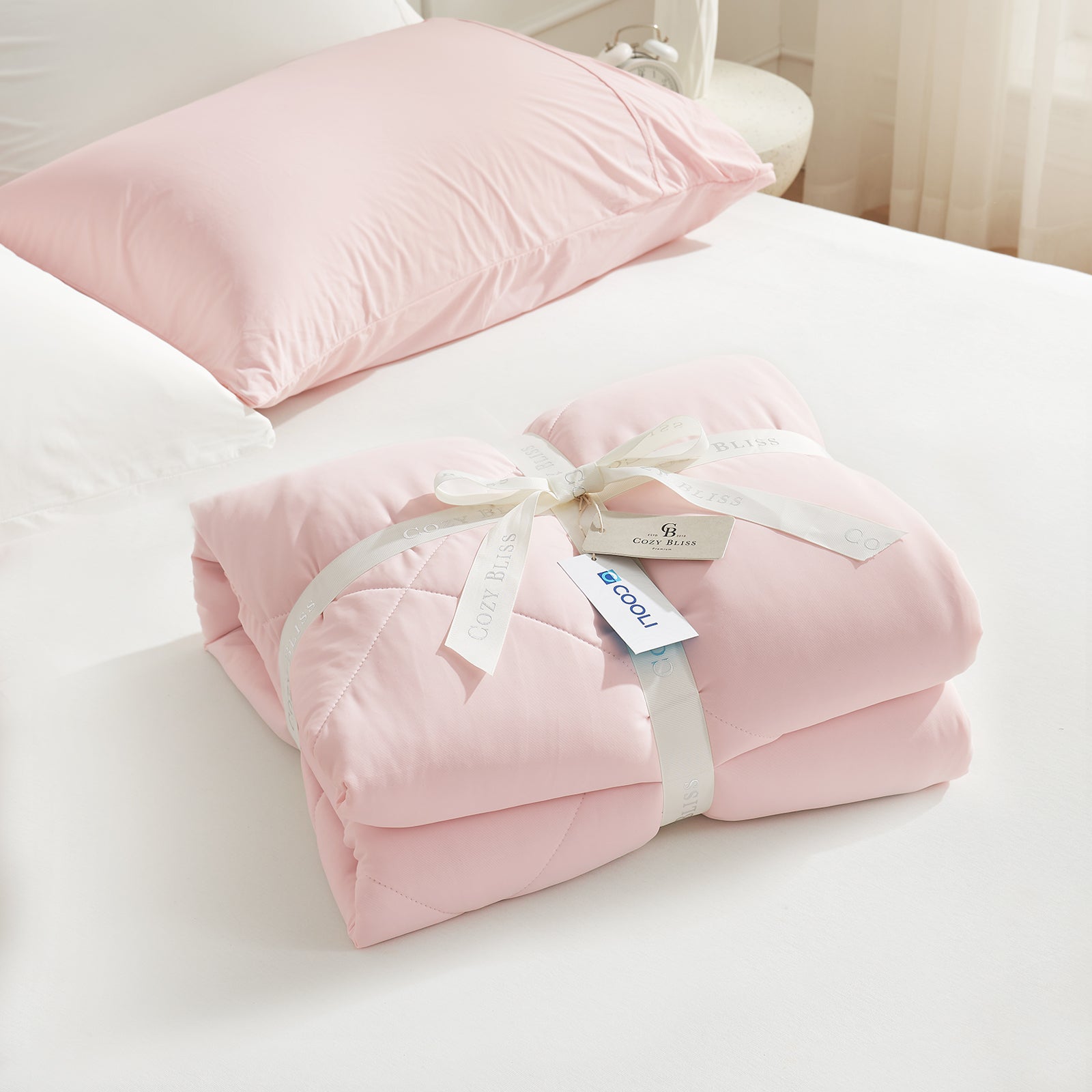 Cooling Comforter for Summer with Japanese Fabric - Soft and Cozy