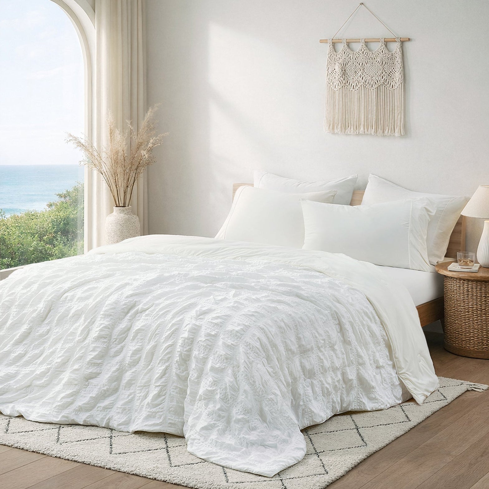 Lightweight Seersucker Cooling Comforter with Enhanced Airflow for Warm Sleepers