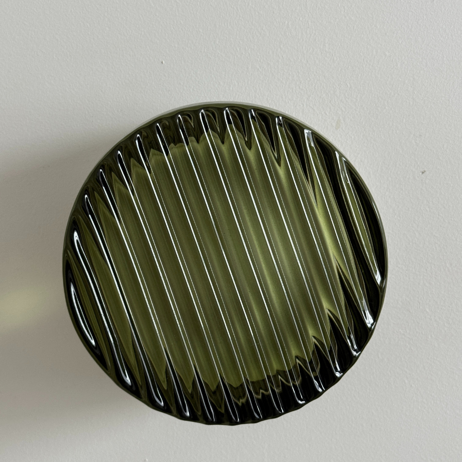 Sleek Glass Design LED Wall Light Fixture for Modern Decor