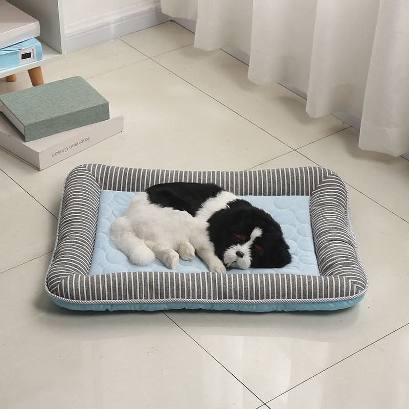 Cooling Pet Bed with Non-Slip Base – Comfortable Resting Place for Cats and Dogs