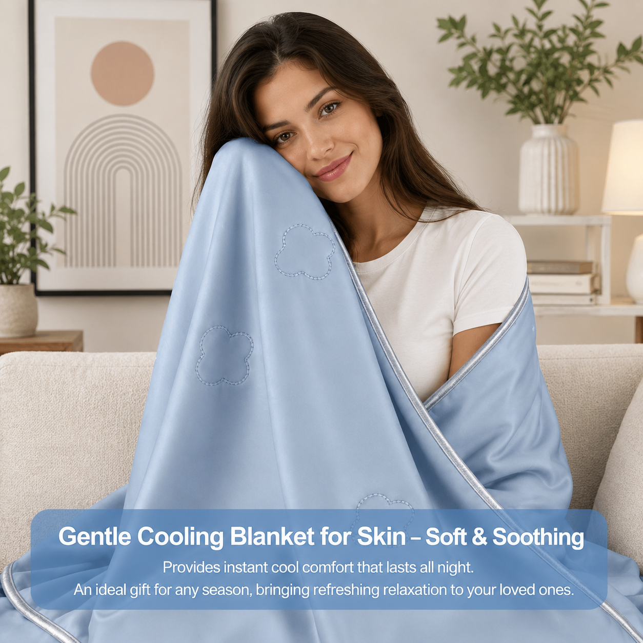 Lightweight Summer Cooling Blanket with Heat-Absorbing Material for Comfort